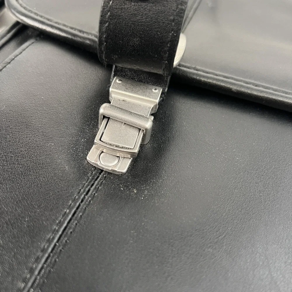 Samsonite Black 17
